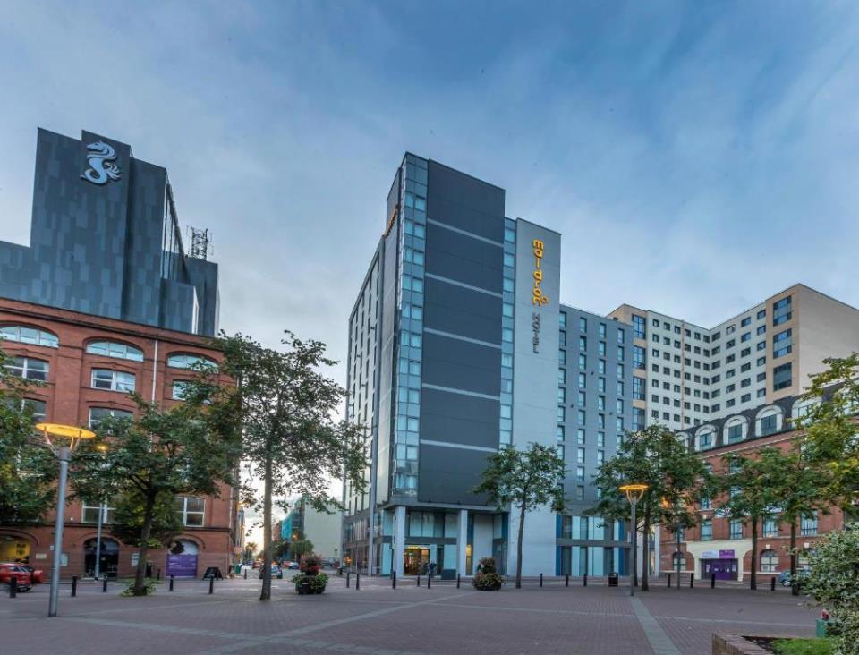 Exterior of Maldron Hotel Belfast