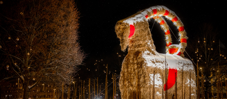 Christmas_straw_goat