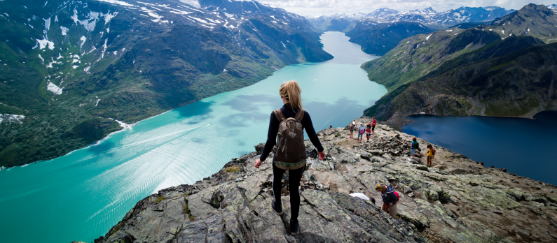 Besseggen,_Jotunheimen