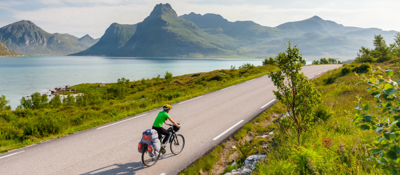 Biking_in_Norway