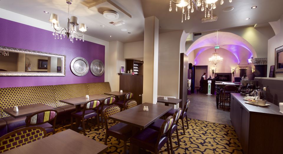 Banken Hotel Lobby - restaurant