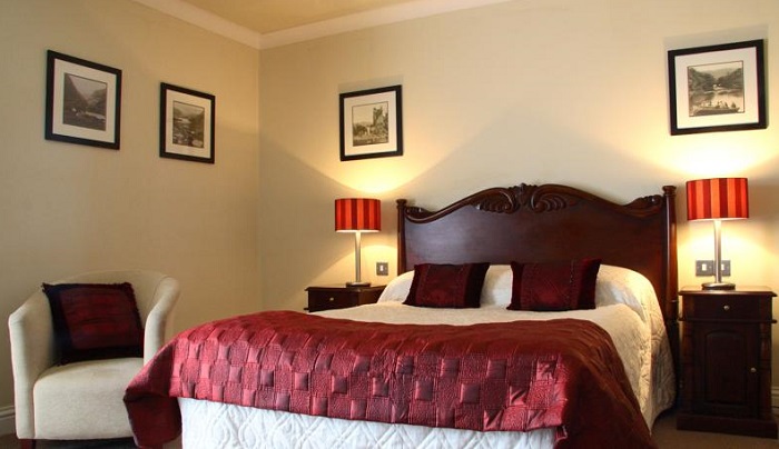 Riverside  Hotel Killarney bedroom