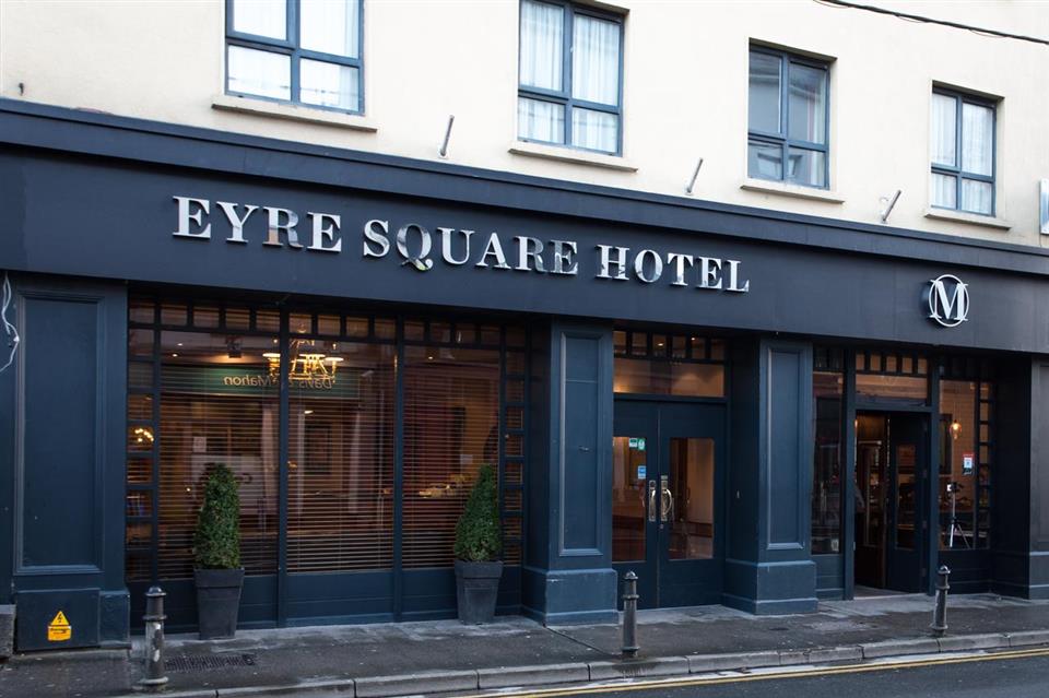 Eyre Square Hotel Exterior