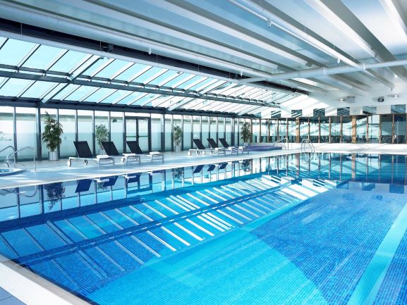 Shearwater Hotel swimming Pool