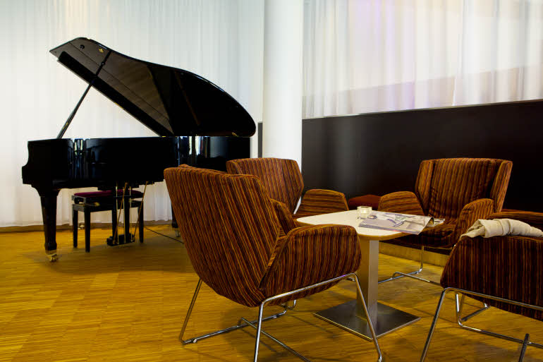 Scandic Hamar Lounge med piano