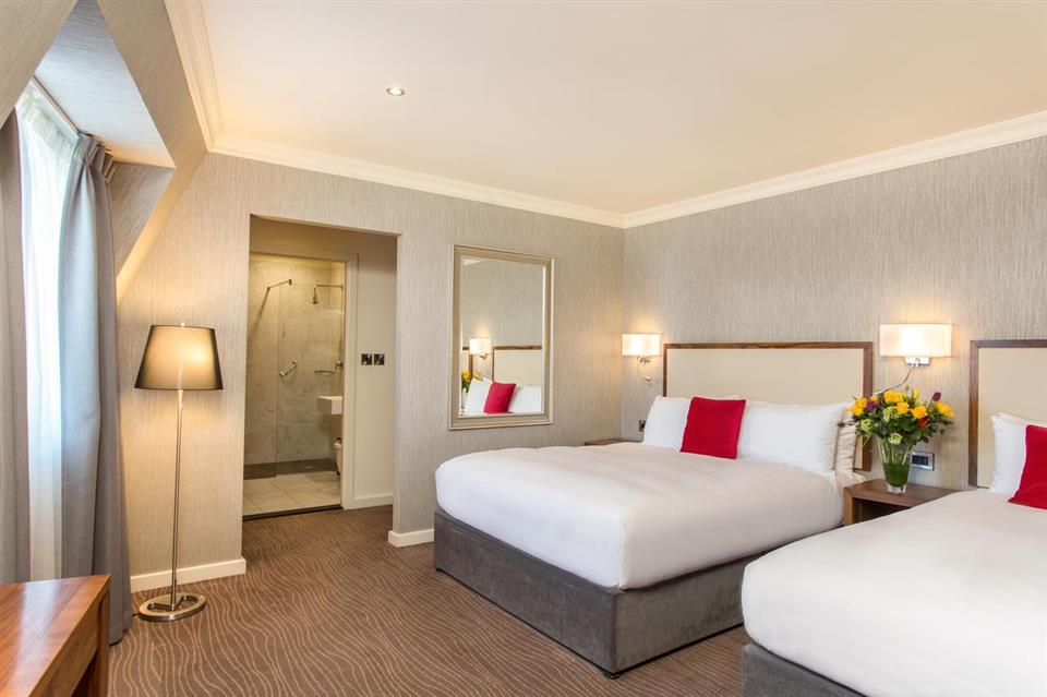 Eyre Square Hotel Bedroom