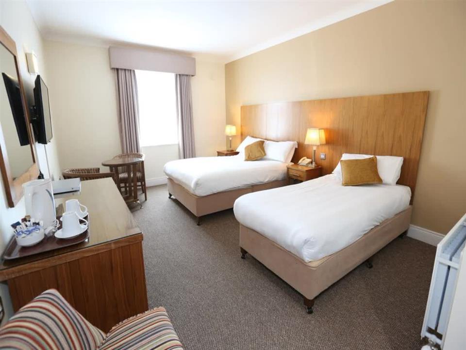Auburn Lodge Hotel Twin Room