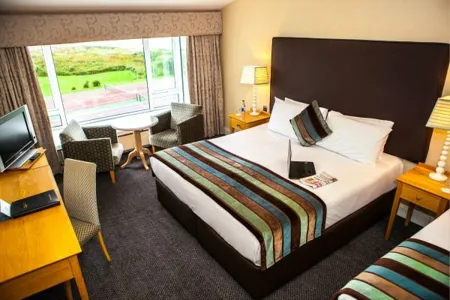 Connemara Coast Hotel Family bedroom