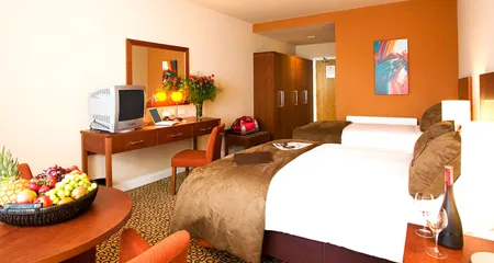 Maldron Hotel Limerick Bedroom