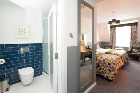 Carriagline Court Hotel Family Room
