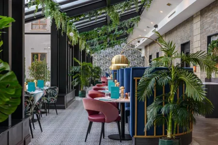 Courtyard Bar & Restaurant Conservatory at The Clybaun Hotel 