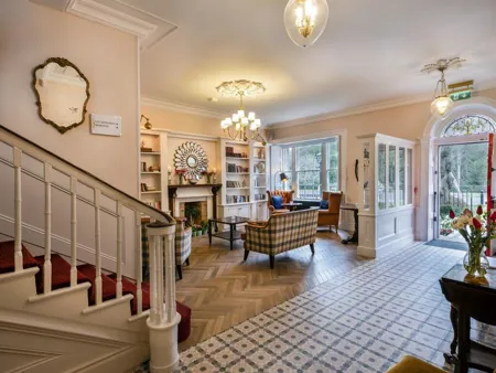 Avalon House Hotel Lobby