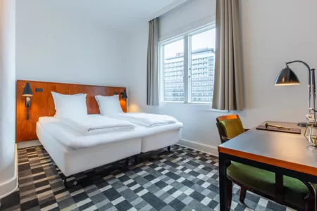 Double Room 