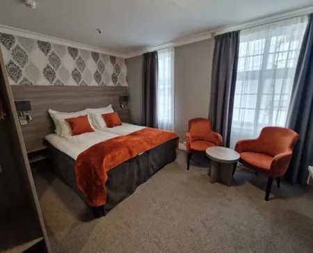 Dr. Holms Hotel