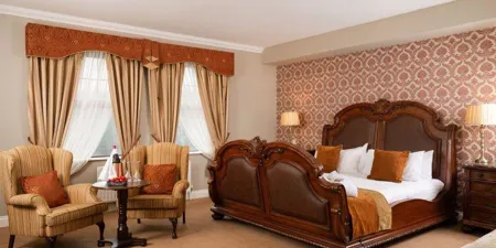 An Chuirt Hotel 