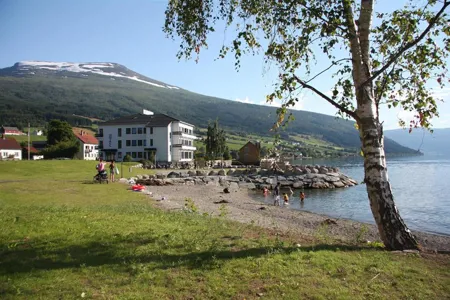 Innvik Fjordhotell Vy