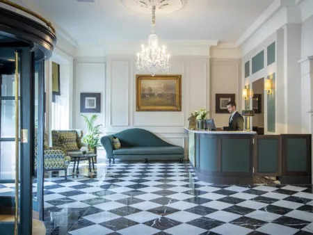 Hardiman Hotel Interior
