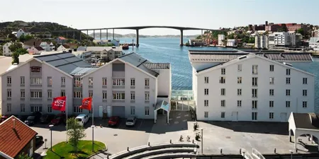Thon Hotel Kristiansund Fasad