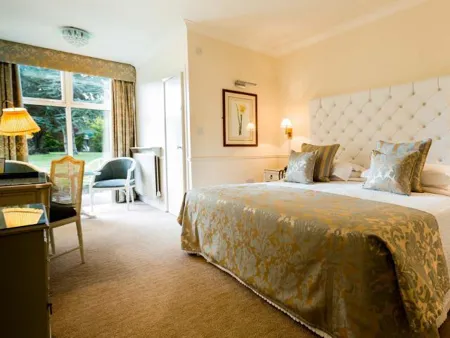 The Keadeen Hotel Bedroom