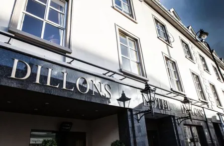 Dillons Hotel Exterior