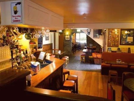 Caseys of Baltimore Hotel Bar