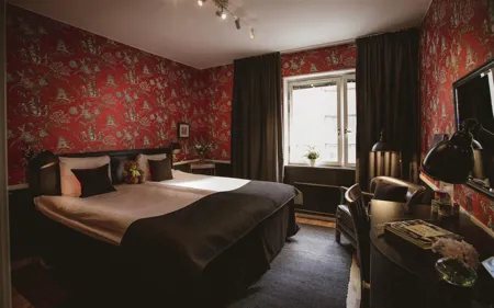 Corner Hotel Rum