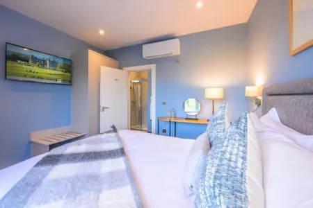 Standard Guestroom