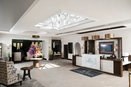 Everglades Hotel Reception