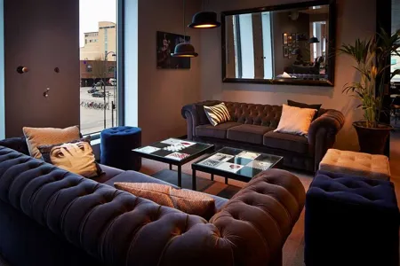 Best Western Plus Hotel Plaza lobby
