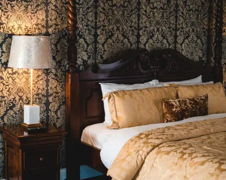 Raheen Woods Hotel Bedroom
