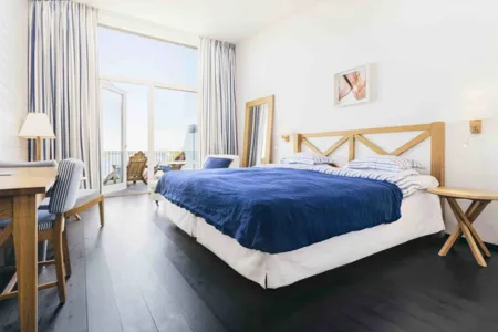 Hotel J Rum med sjöutsikt