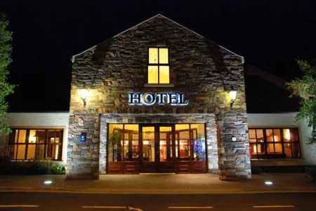 Dunsilly Hotel Exterior