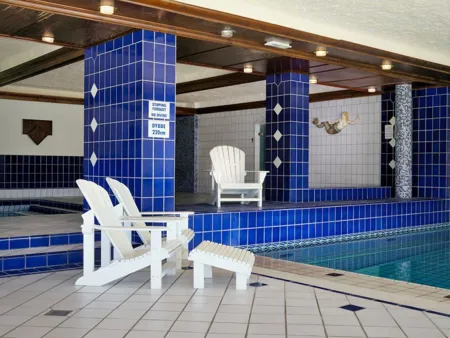 Dr. Holms Hotel