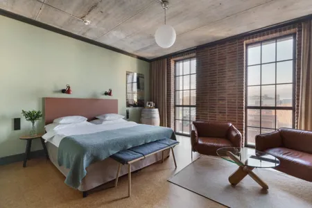 The Winery Hotel, Deluxe Room