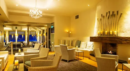 Ferrycarrig Hotel lobby