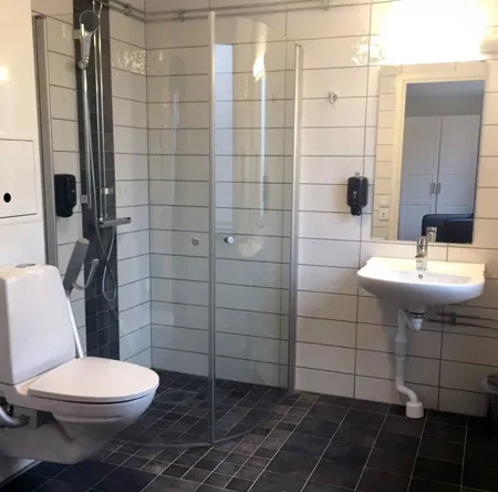 Sundsgården Hotell och Konferens Toalett dubbelrum