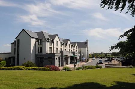 Raheen Woods Hotel Outdoor