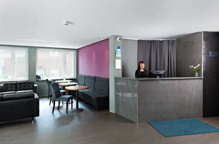 Sure Hotel by Best Western Allén reception