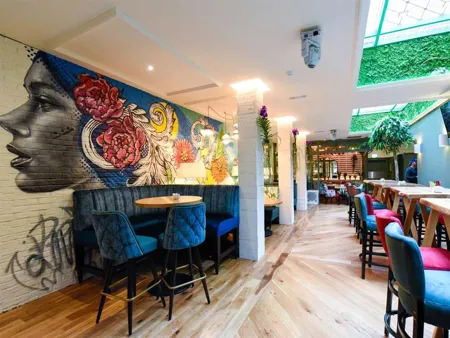 Forster Court Hotel Bar