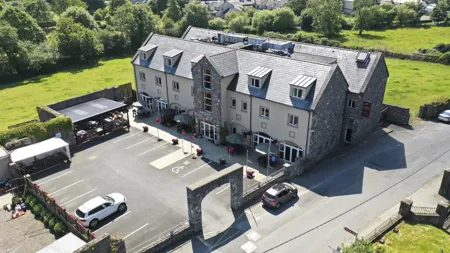 Deebert House Hotel Main Image