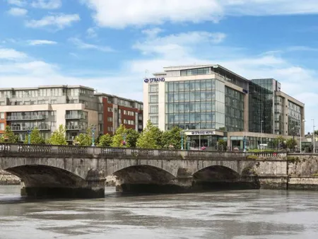 Limerick Strand Main Image