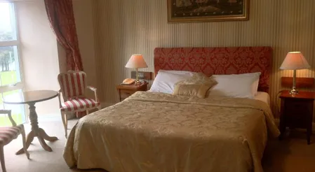 Castle Oaks House Hotel & Estate bedroom