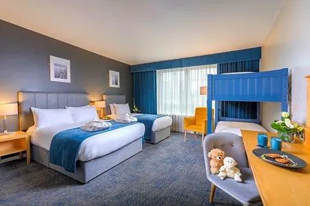 Hillgrove Hotel Bedroom