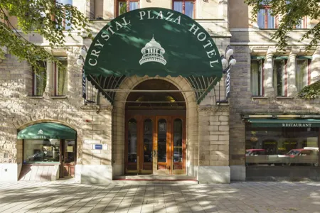 Crystal Plaza Hotel Entré