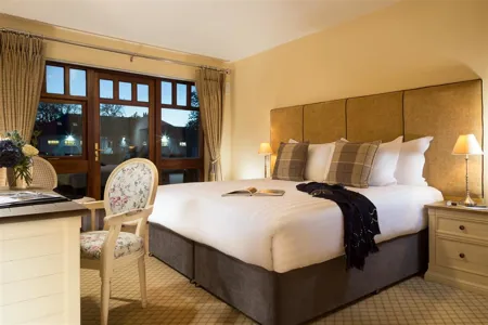 The Lodges at Kilkea Castle Deluxe Lodge Bedroom