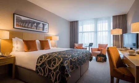Clayton Hotel Cork City Bedroom