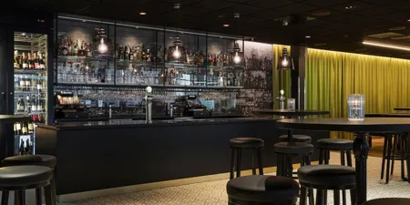 Thon Hotel Oslo Airport Bar