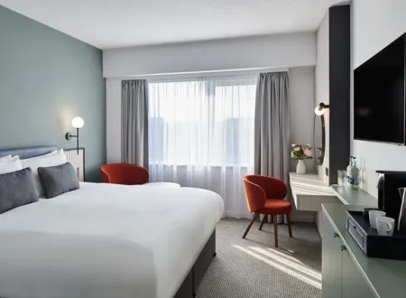 Leonardo Hotel Parnell Street Bedroom
