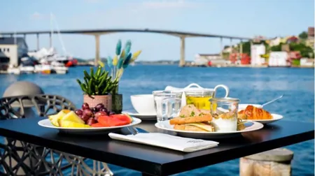 Thon Hotel Kristiansund Frukost vid vattnet