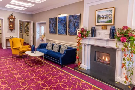 Vienna Woods Hotel Reception